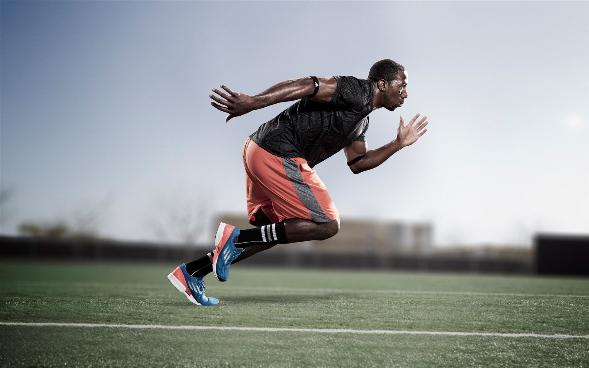 苏格兰橄榄球赛事转播权不断升值，吸引国际资本，苏格兰投棒比赛