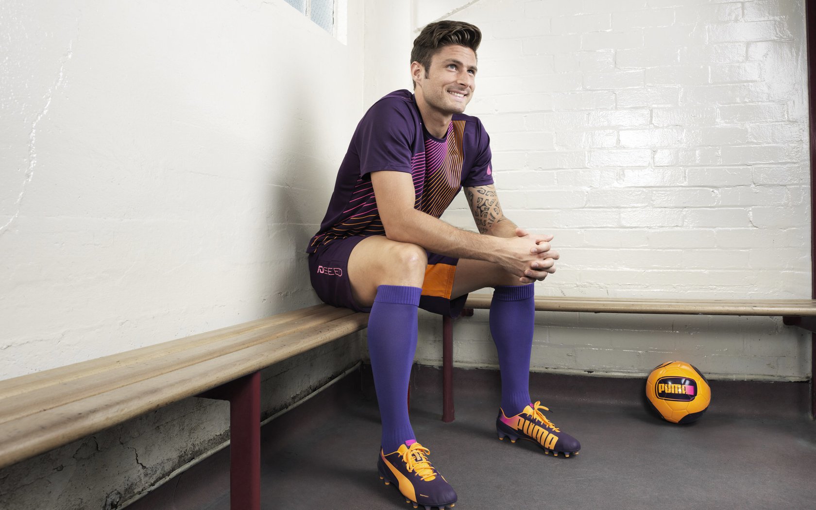 马刺球迷自发组织球队加油短片走红网络，马刺团队配合